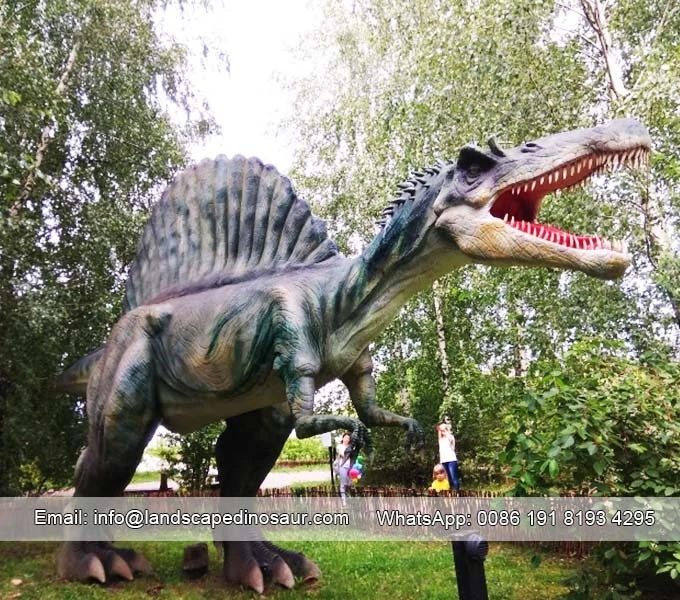 Jurassic World Spinosaurus Statue-01 Jurassic World Spinosaurus Statue-01