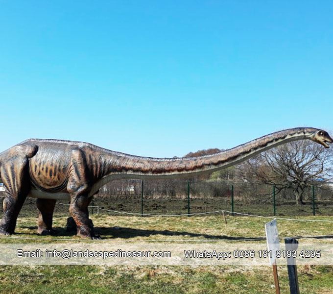 Jurassic Statue Giant Dinosaurs