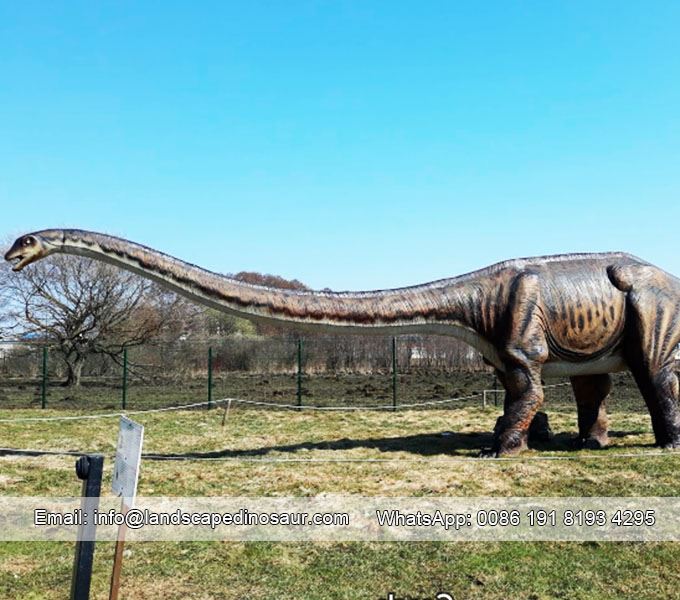 Jurassic Statue Giant Dinosaurs-02