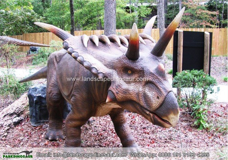 Prehistoric Dinosaurs With Life Size-01