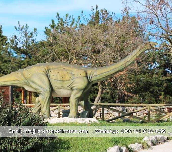 Jurassic Park Animatronics Giant Dinosaur-01