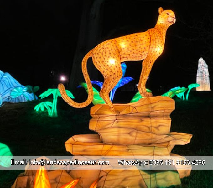 Outdoor Life Size Lantern Show