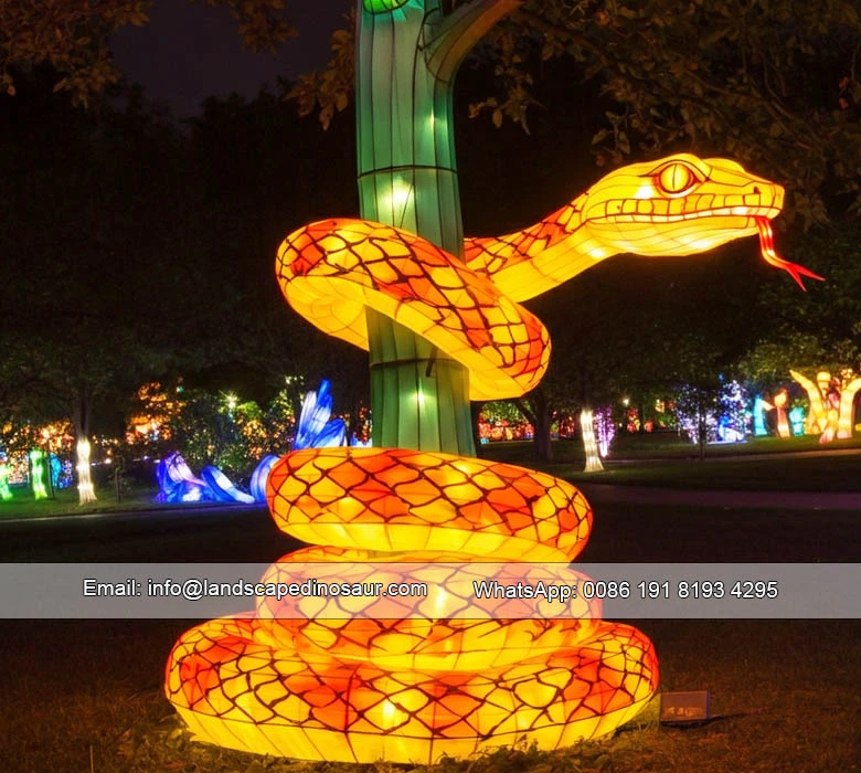 Huge Tree Snake Lantern